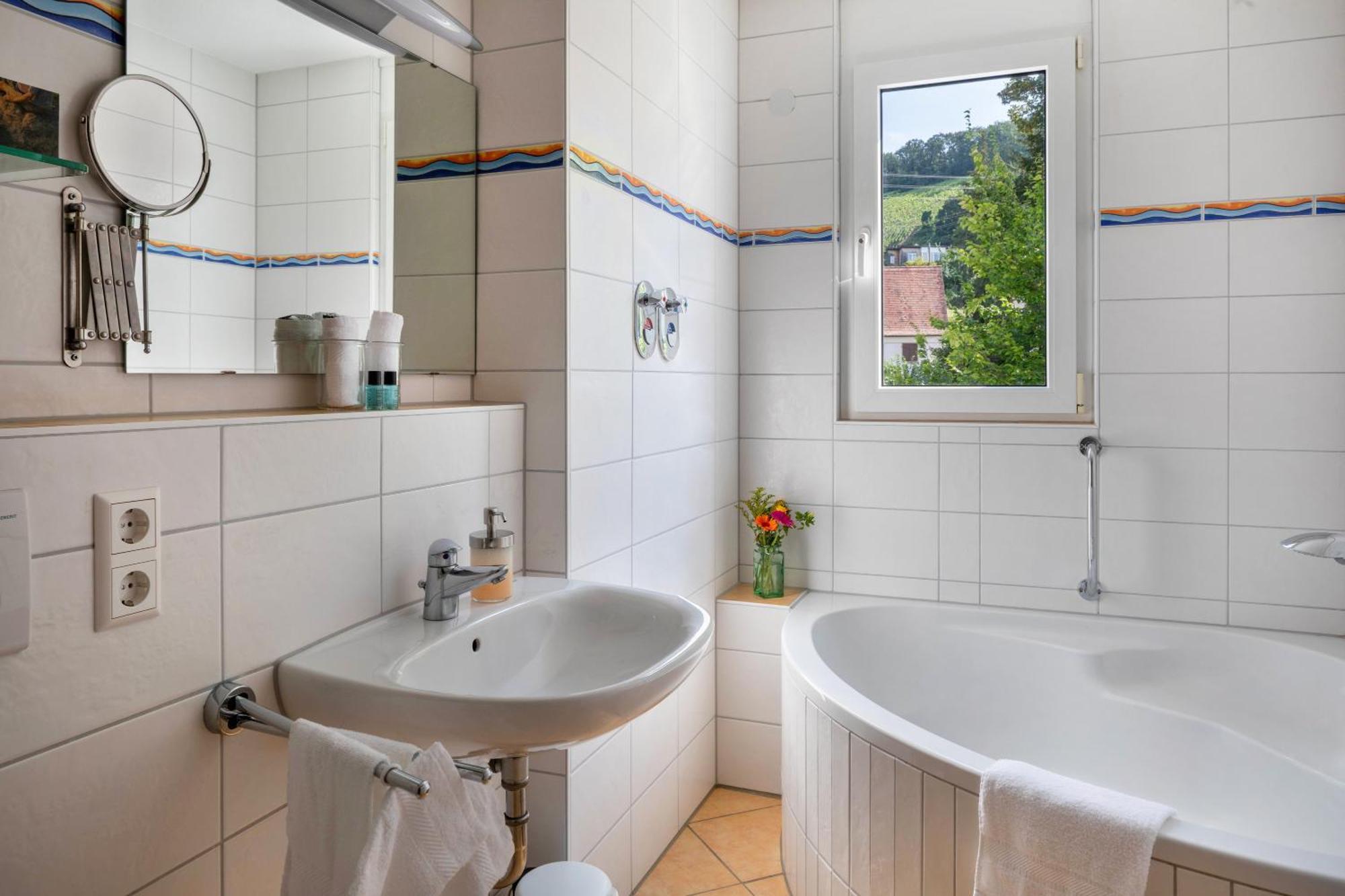 Ferienwohnung Am Neumagen Staufen im Breisgau Bagian luar foto